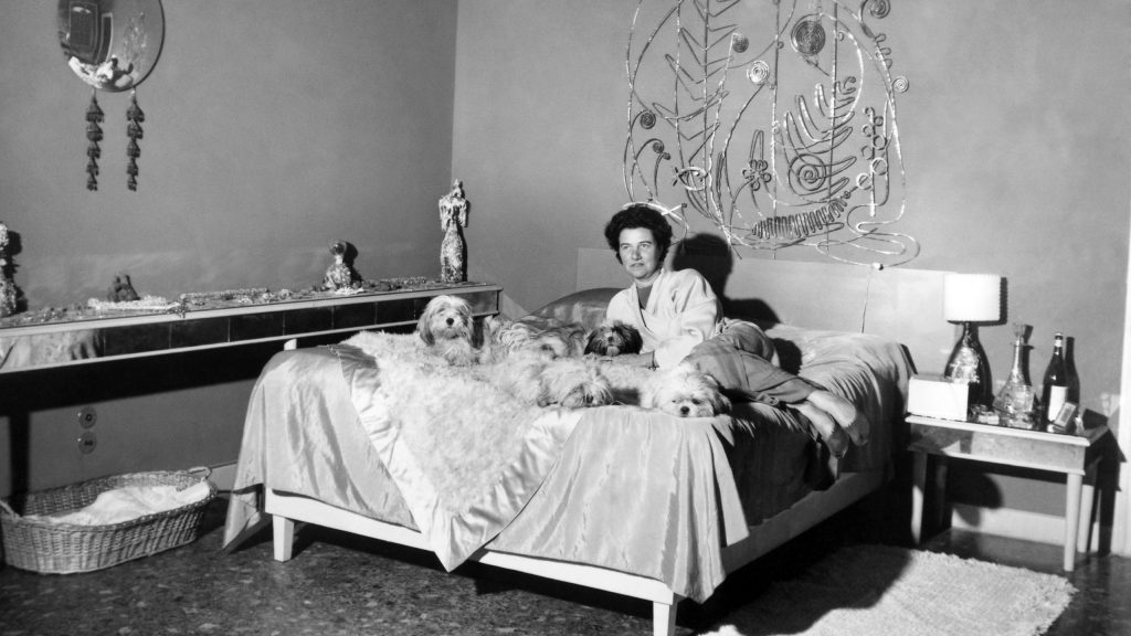 Peggy in her bedroom at Palazzo Venier dei Leoni. Image courtesy of Film Presence.