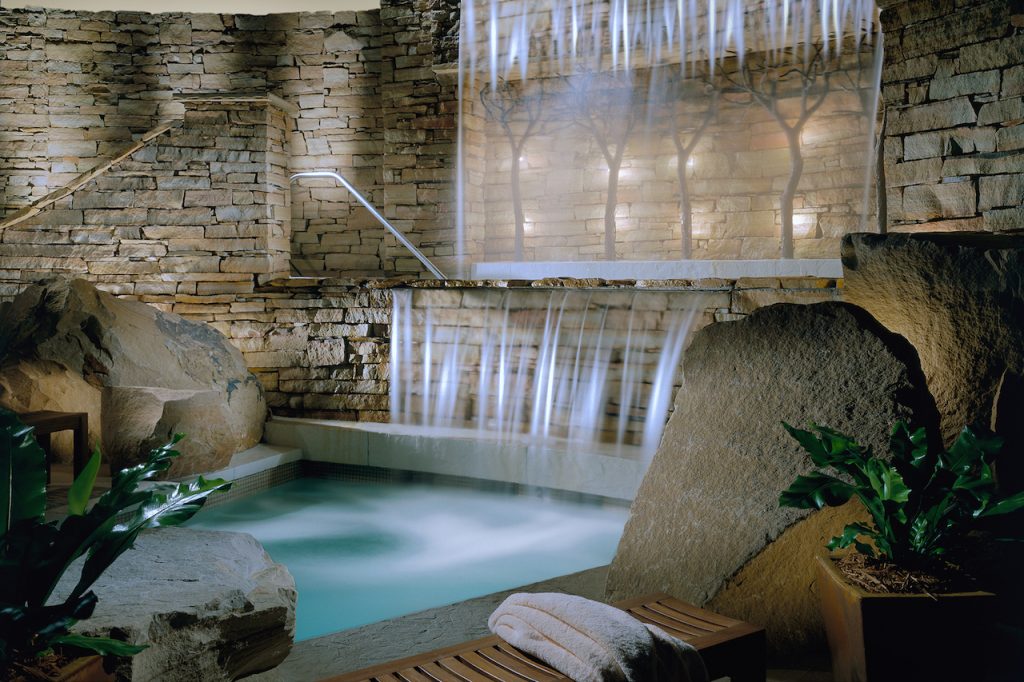 Kohler Waters Spa at The American Club, Kohler, Wisconsin The spa’s Magnificent Wrap includes a full-body exfoliation and a remineralising magnesium bath experience to promote detoxification and replenish the body with magnesium.