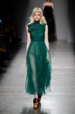 Rochas' emerald green pussy bow gown is sure to make a red carpet appearance.