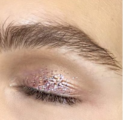 Glitter-dusted lids at Lanvin Spring/Summer17 show