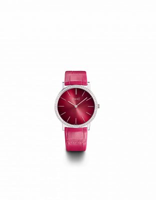 An unashamedly modern and minimal piece, the latest Altiplano model by Piaget proudly showcases this esteemed brand’s signature characteristics. This hot pink version boasts a graded dial shade and at the heart of the 34mm-diametre watch beats the Caliber 430P. A white gold case and bold hour-markers are paired with the historical inscription ‘Piaget Automatique’, which appeared on the very first ultra-thin timepiece by the Maison.