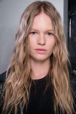 Beach Babe: At Fendi unkept beach-style waves fell softly onto shoulders. Recreate the look as we head into spring by using a salt spray.