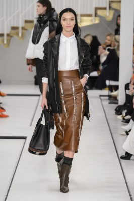 Tod’s: Muted tones dominated Tod’s ensembles from dresses to boots and belts to handbags. Geometric shapes and deeply-hued patterns were interwoven into the brand’s love of leather, while preppy-loafers and straight-cuts eluded to an alternative, academic-inspired look that we’ll no doubt see much more of this coming season.