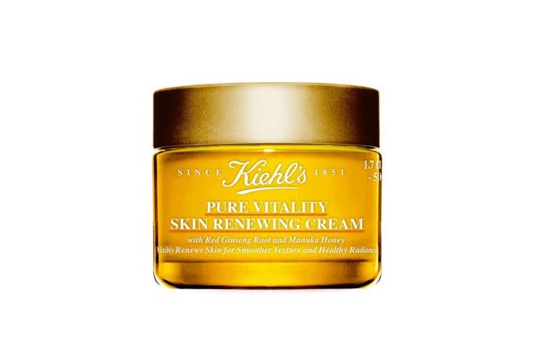 Pure Vitality Skin Renewing Cream by Kiehl’s. Combining Manuka honey and Korean red ginseng root Kiehl’s brightening moisturiser boosts the healthy appearance of the skin’s natural glow. This is due to its two main ingredients that work in perfect symbiosis to benefit the skin. Manuka Honey, infuses the skin’s barrier with the necessary strength to smooth creases and fine lines while red ginseng speeds up cell renewal to give skin a vibrant glow.