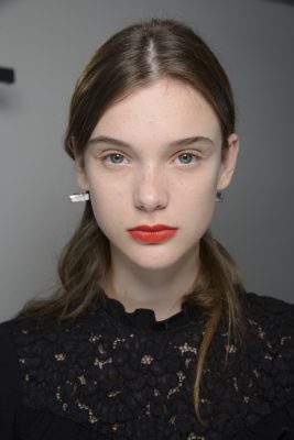 The Lip | A more muted alternative to Cushnie et Ochs, Giambattista Valli embraced a pillar-box red lip for spring/summer17. Although bold, it’s prettified thanks to a pared-back eye, natural brow and pale complexion.
