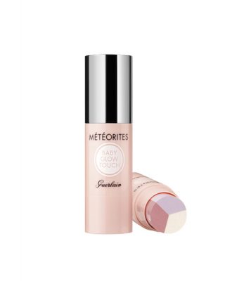 Apart from the loose powder, the Guerlain Météorites Baby Glow Touch acts as a luminiser stick, which provides a rosy glow when combined with the Birthday Candle Pearls. Each shade has its own strength: pink rejuvenates the complexion; mauve is a light reflector; and white is an instant illuminator.