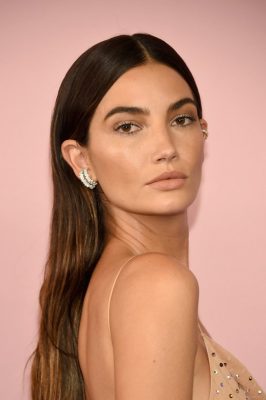 Lily Aldridge. There’s no denying that beauty is Lily’s forte. Following her purple scarf-draped Met Gala look, the actress opted for something altogether barer. Her matted complexion and mocha-coloured lip shade exuded sensuality. Look to Giorgio Armani’s Luminous Skin foundation in 4.5 light neutral for sun-kissed skin with a decadent glow.