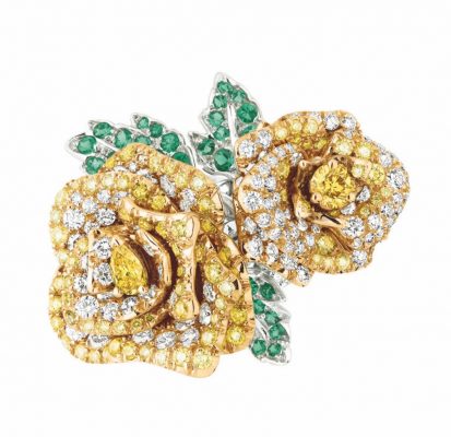 The Archi Dior collection, created by Victoire de Castellane, celebrates the iconic designs of Christian Dior, and includes this stunning yellow, blooming rose complete with emerald-mottled petals.