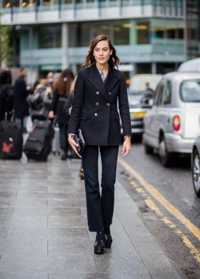 As the last of the spring/summer18 presentations came to a close, Alexa Chung also wore a buttoned double-breasted blazer with tortoise buttons that offered a deliciously cinched-in silhouette. Straight-leg trousers in navy-blue perfected the classic look, alongside a modest-fitting gingham shirt.