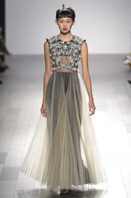 Bibhu Mohapatra: A culmination of female explorers and 20th Century Japan, Bibhu Mohaptra sent frothy princess-like gowns down his runway.