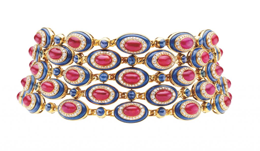 1979 choker by Bulgari with oval medallions of concentric cabochon rubies. Image courtesy of Bulgari and Ruby.