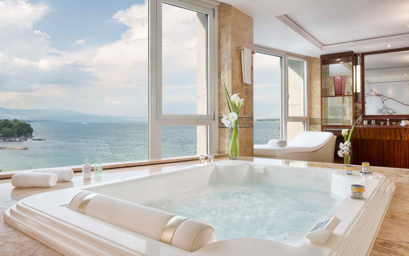 World’s Most Expensive Hotel Suites