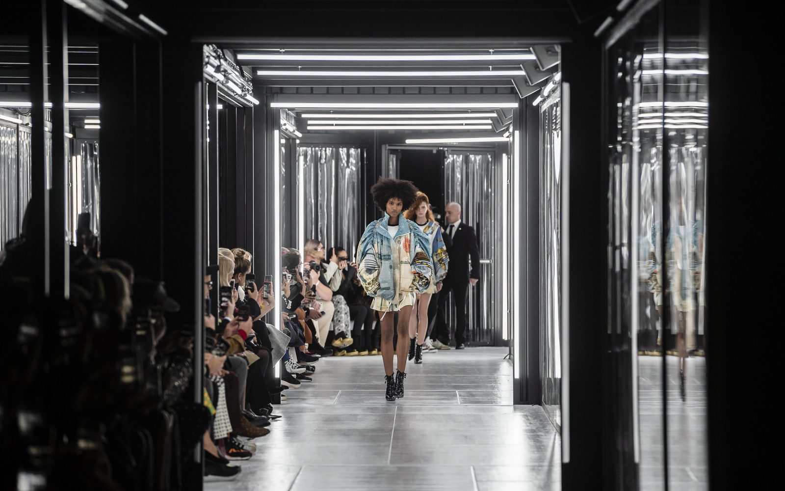 Video: Louis Vuitton Ss19 Paris Show