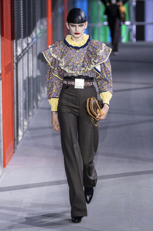Louis Vuitton Takes Us on a Funky '80s Time Warp for Fall 2019 - Fashionista