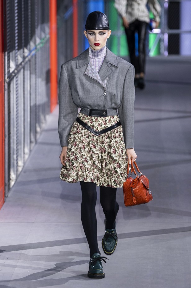 Louis Vuitton Transports Us To The '80s For Fall/Winter '19 - MOJEH